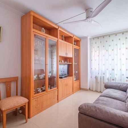 Apartamento En Complejo Residencial, Con Piscina. ซาลอว์ ภายนอก รูปภาพ