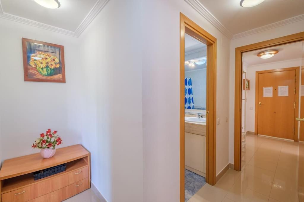 Apartamento En Complejo Residencial, Con Piscina. ซาลอว์ ภายนอก รูปภาพ