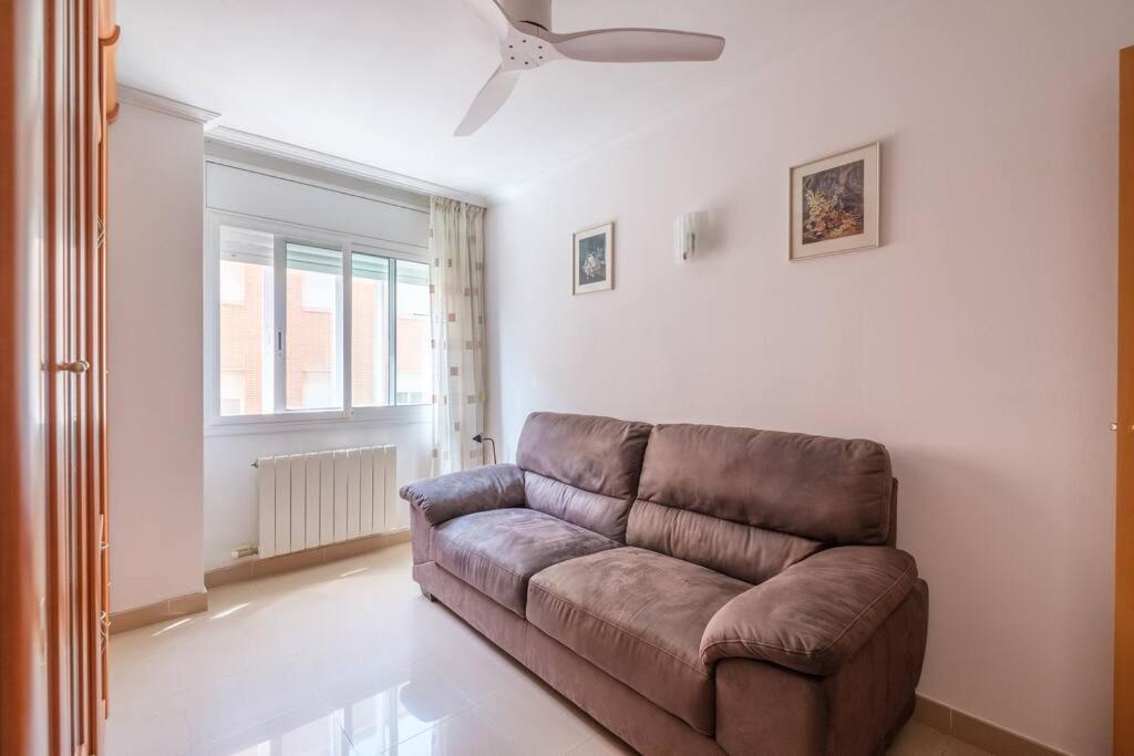 Apartamento En Complejo Residencial, Con Piscina. ซาลอว์ ภายนอก รูปภาพ