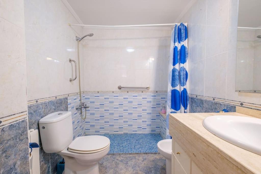 Apartamento En Complejo Residencial, Con Piscina. ซาลอว์ ภายนอก รูปภาพ